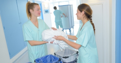 How Laundry Bags Help Organize Facility Linens